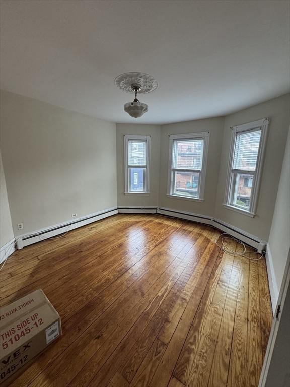 883 E 4th St # 2