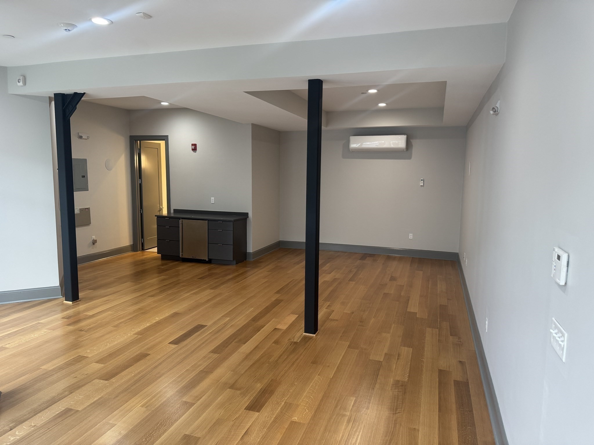 275 Old Colony Ave