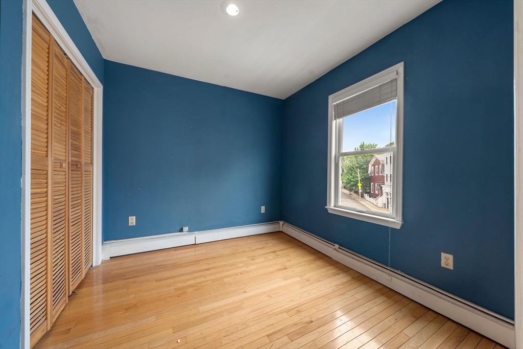 239 Dorchester St # 3