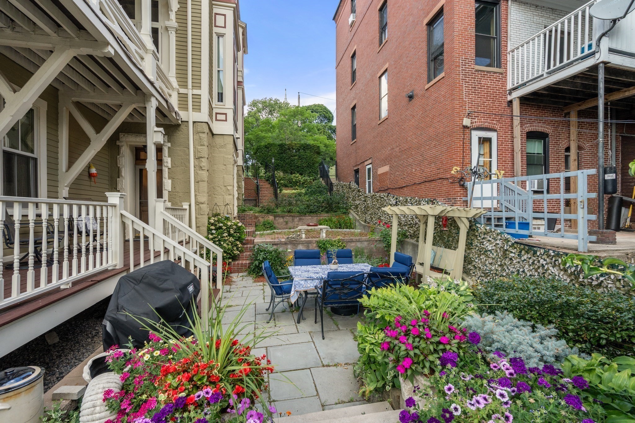 56 Thomas Park # 1