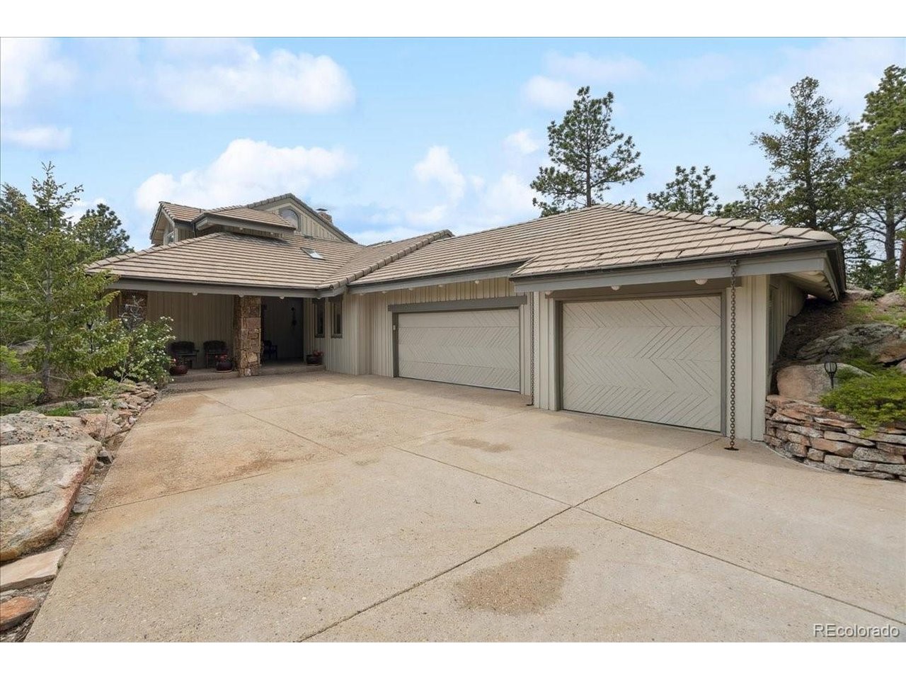 2611 Fox Acres Drive Dr E