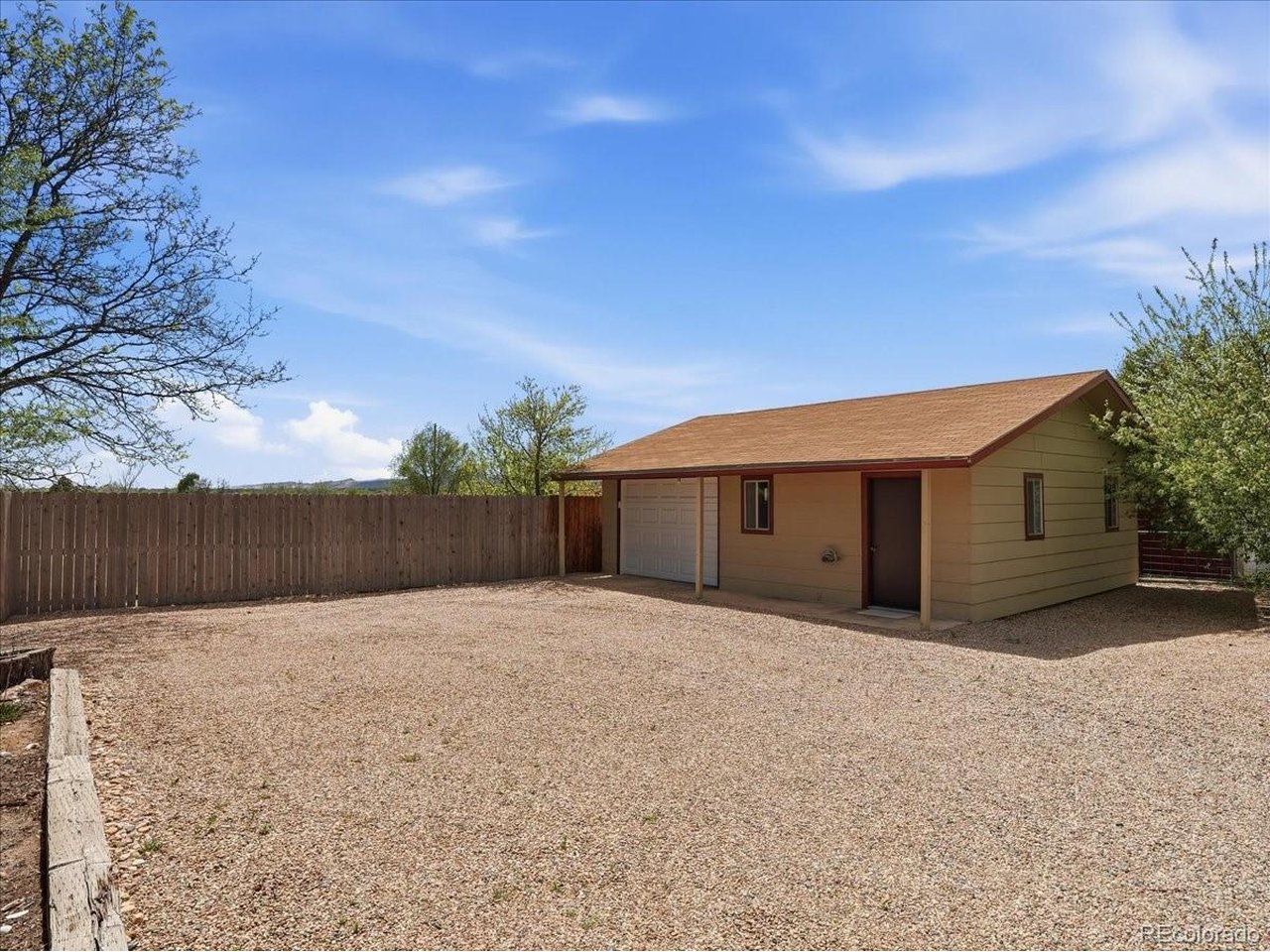 1217 N Highway 287