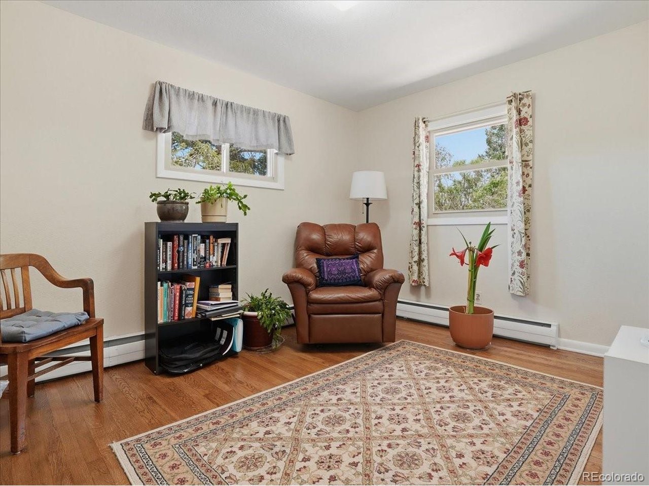 1217 N Highway 287