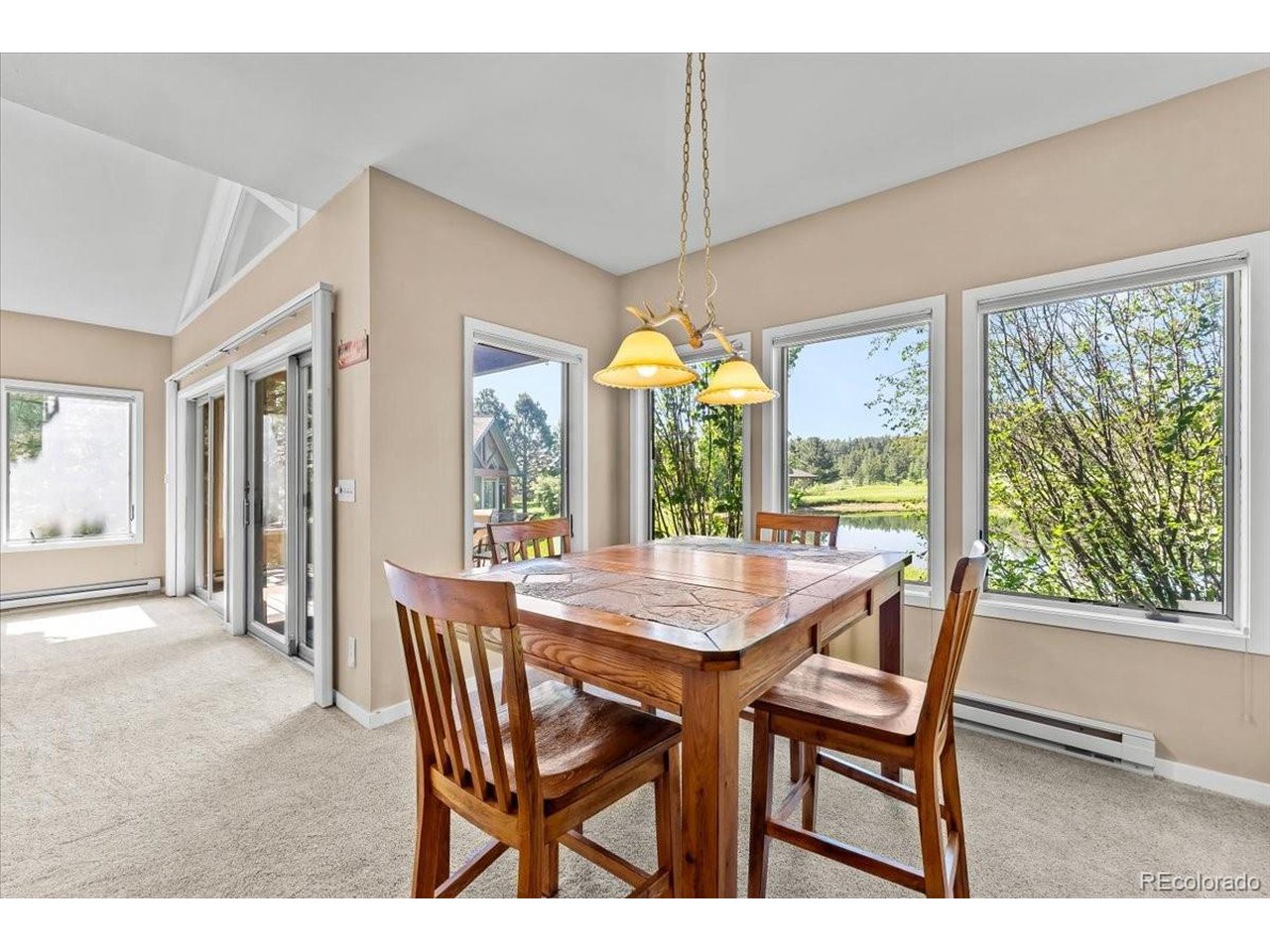 378 Fox Acres Dr W