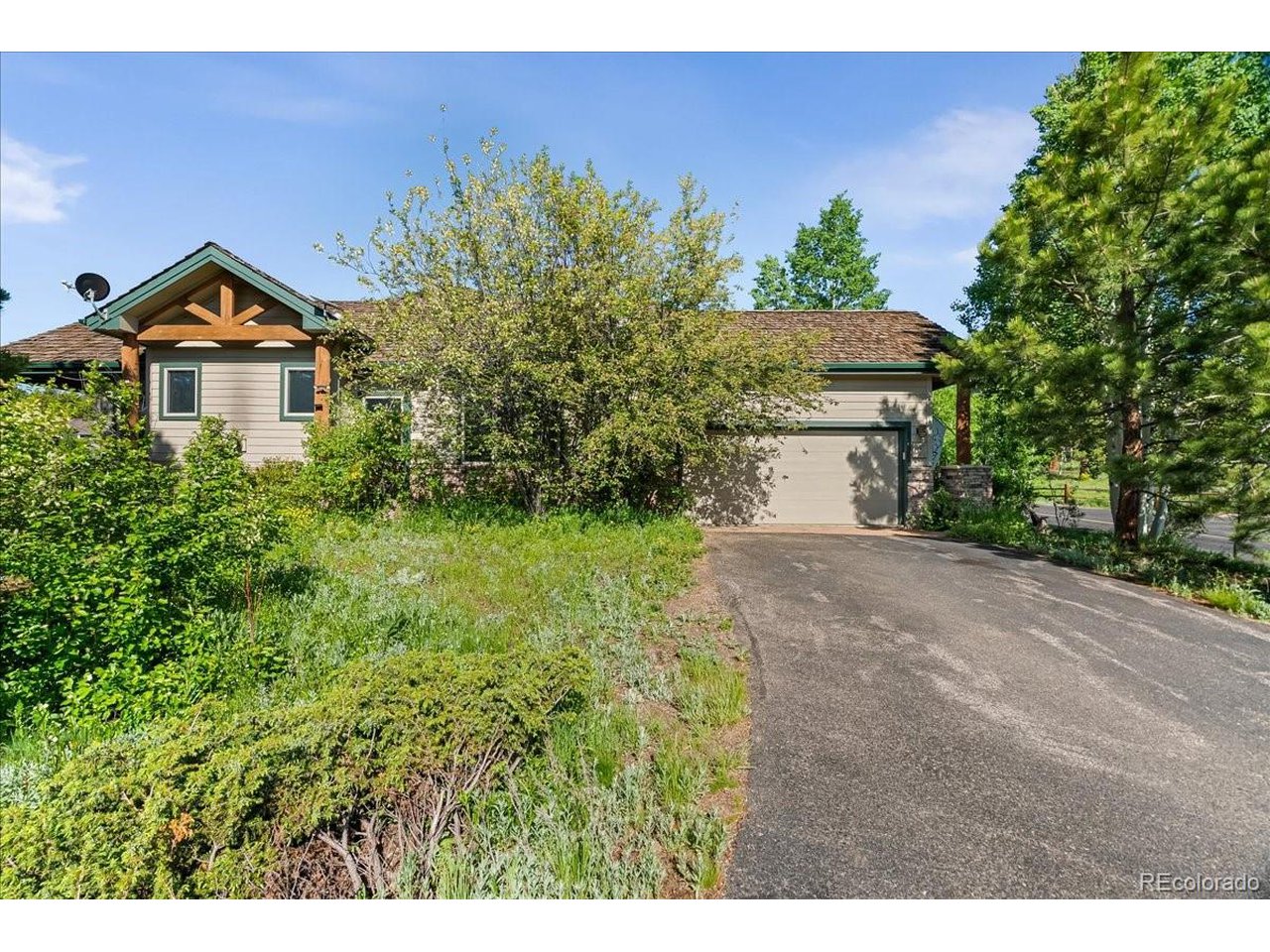 378 Fox Acres Dr W