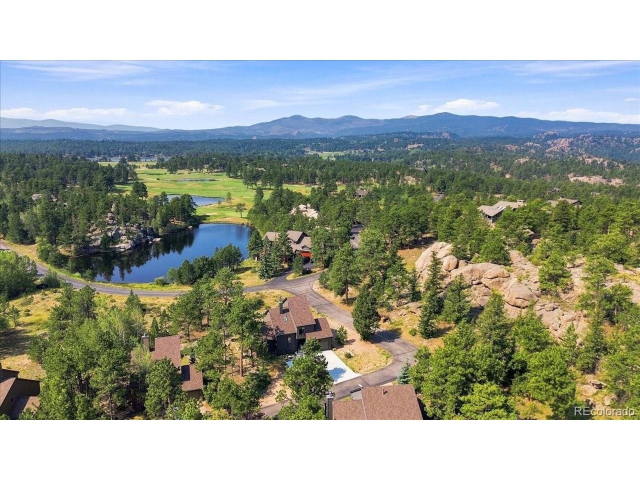 10 Three Lakes Ct