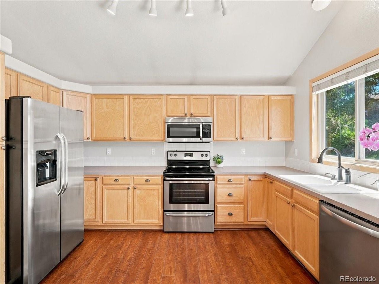 1515 Carmela Ct
