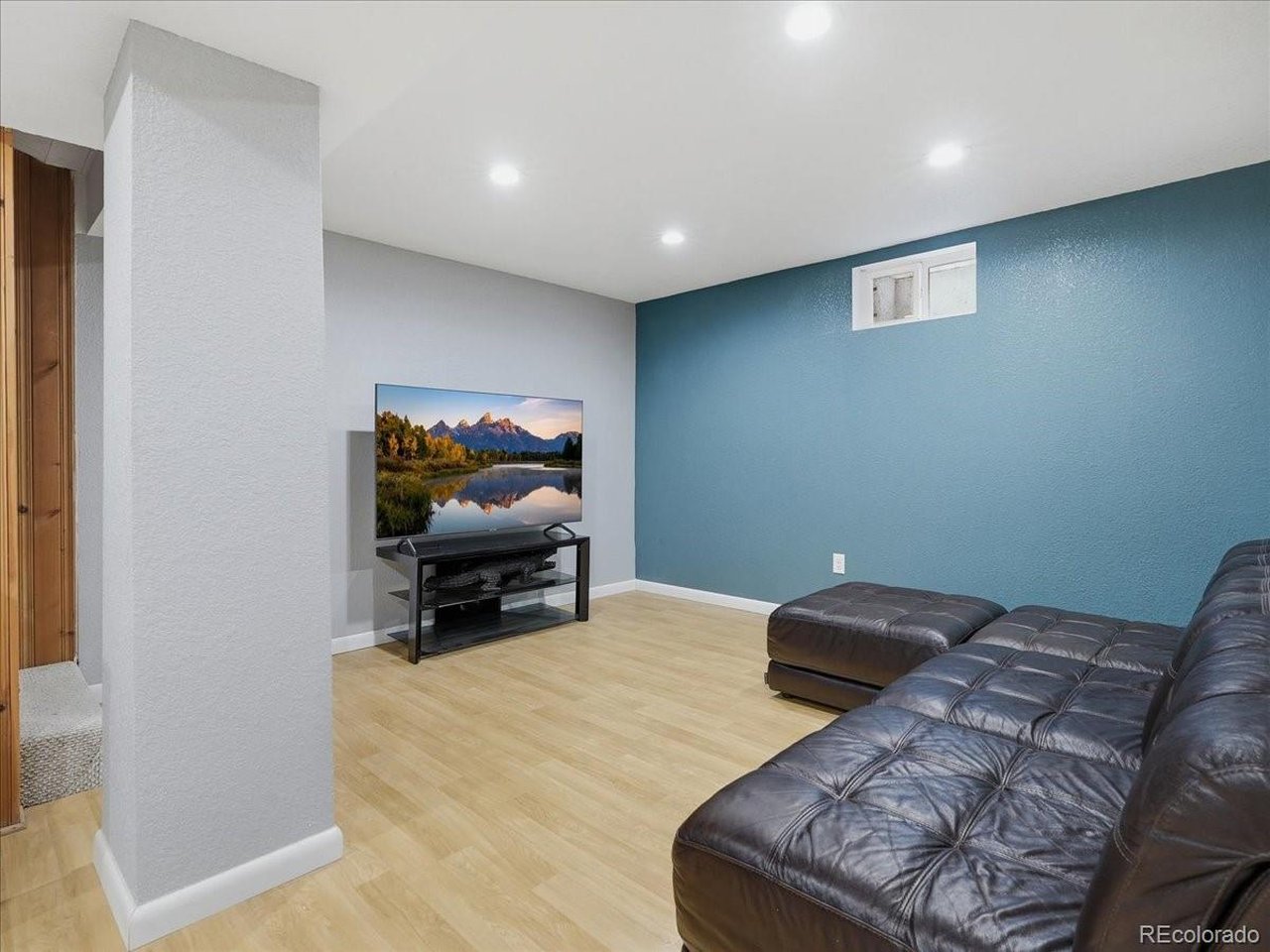 1829 Crestmore Pl