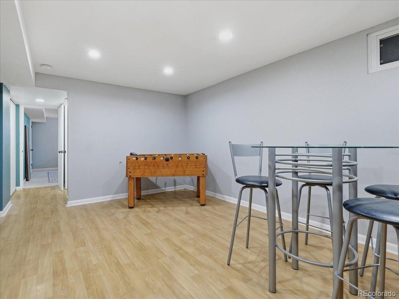 1829 Crestmore Pl
