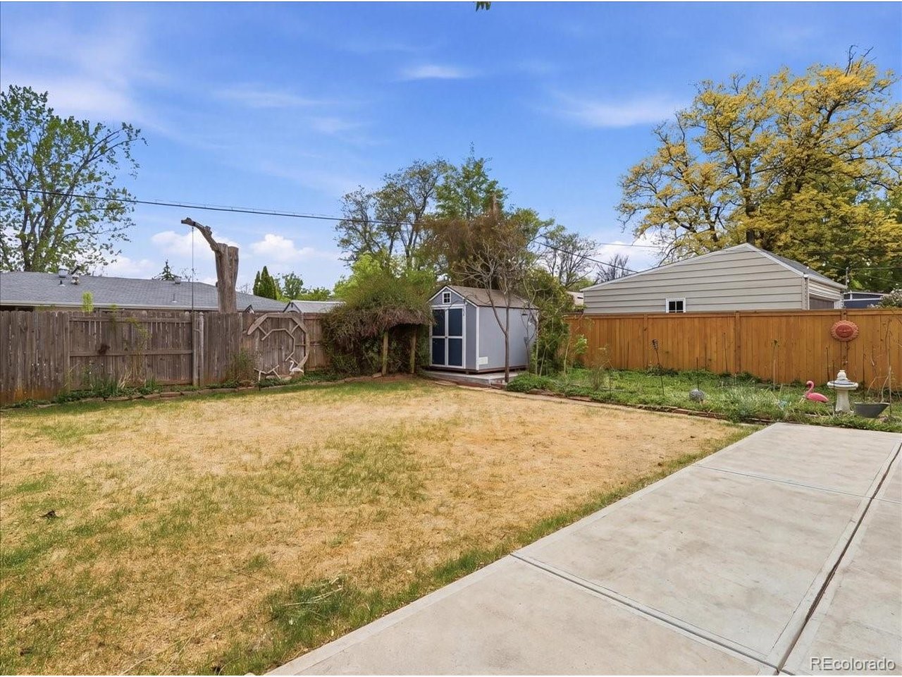 1829 Crestmore Pl