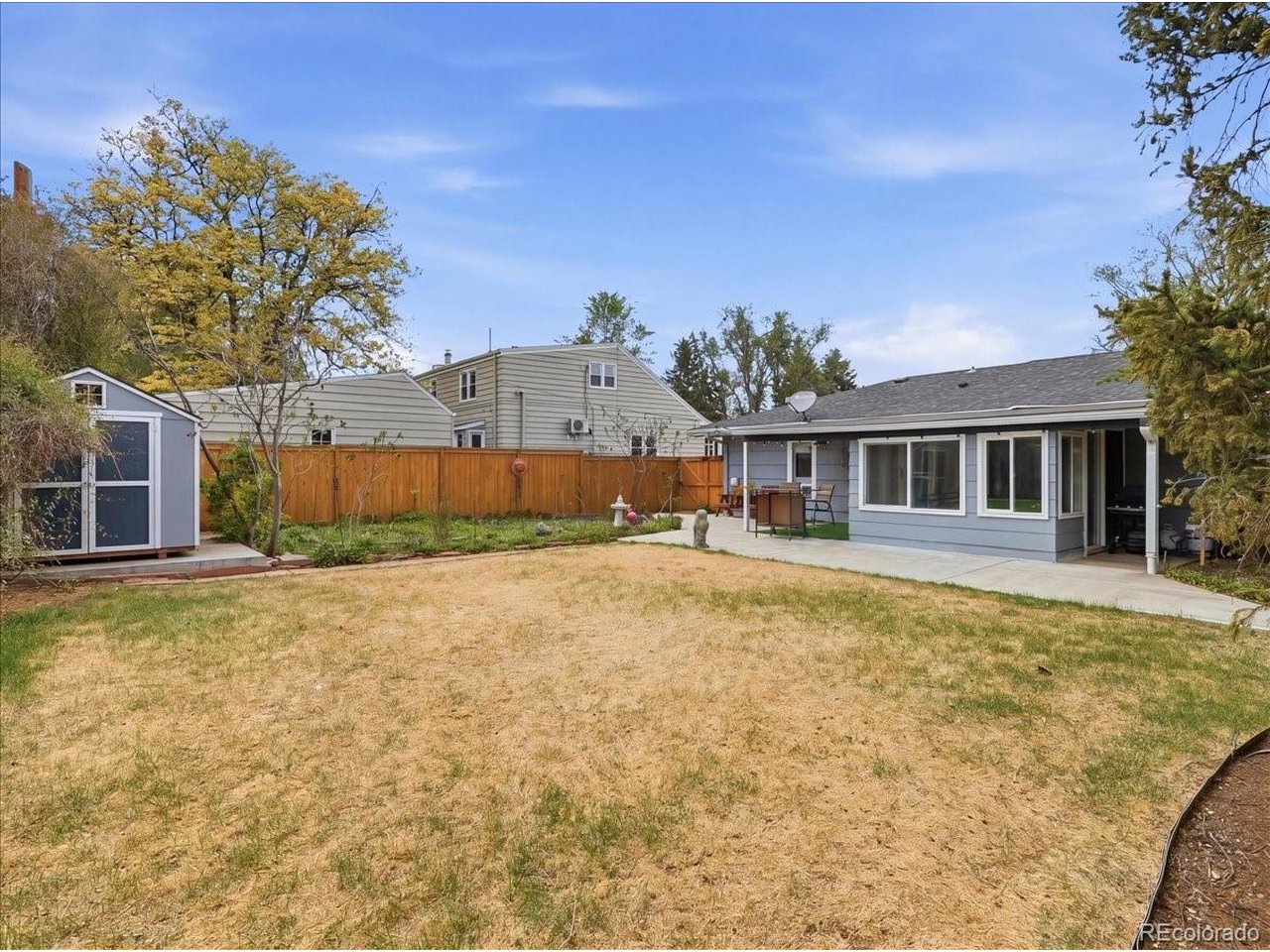 1829 Crestmore Pl