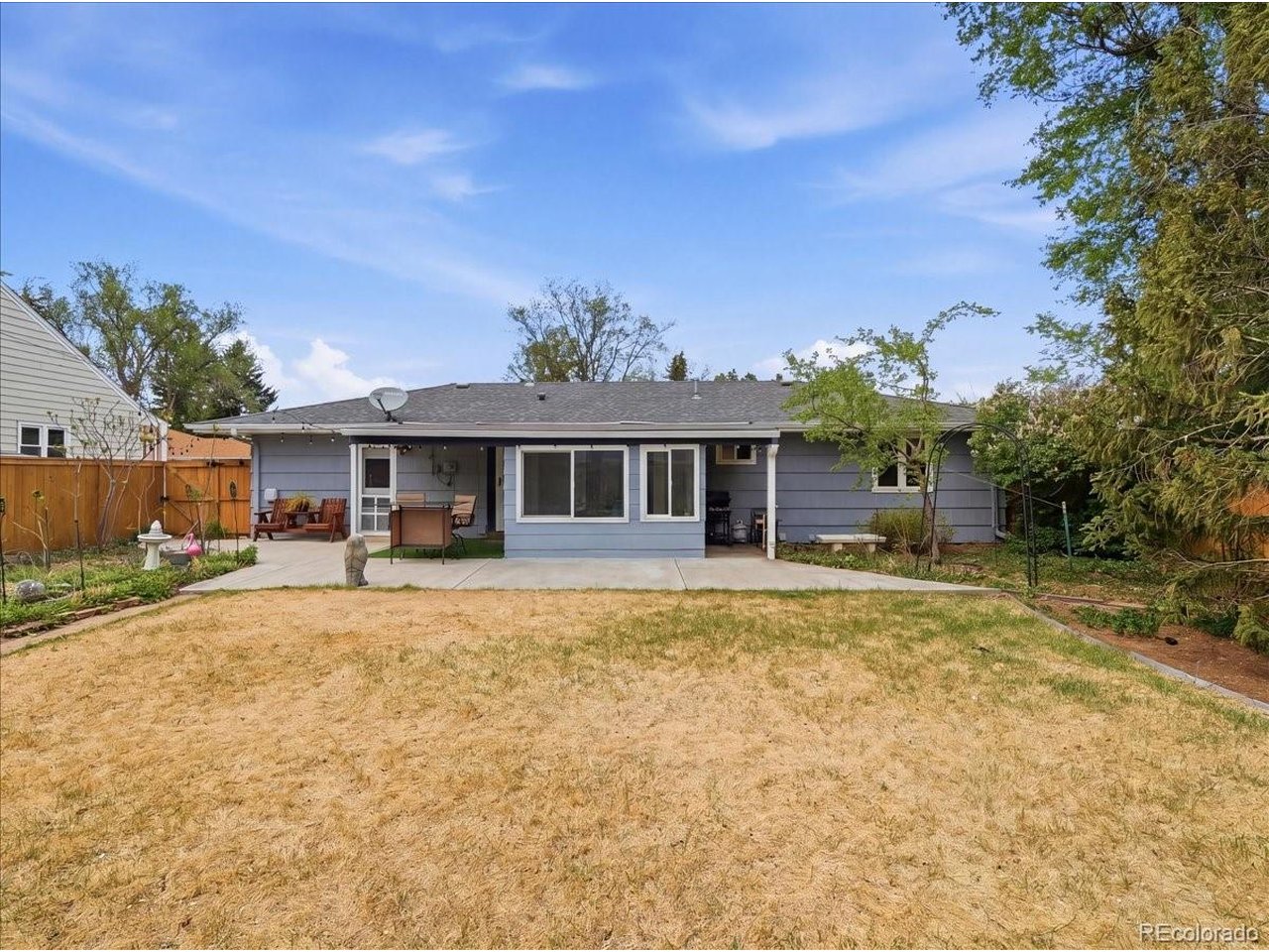 1829 Crestmore Pl