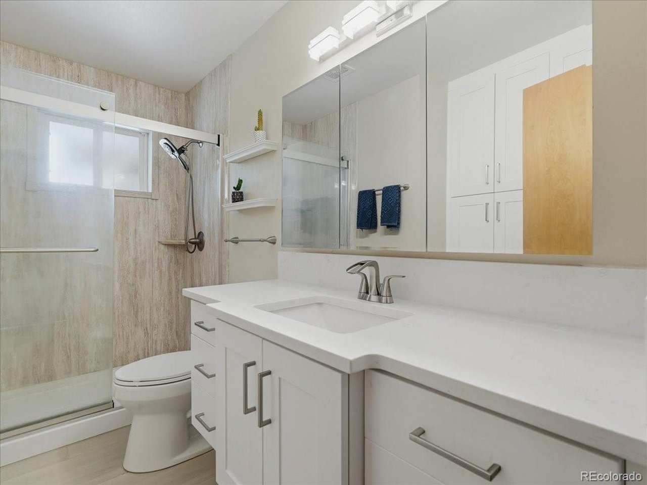 1829 Crestmore Pl
