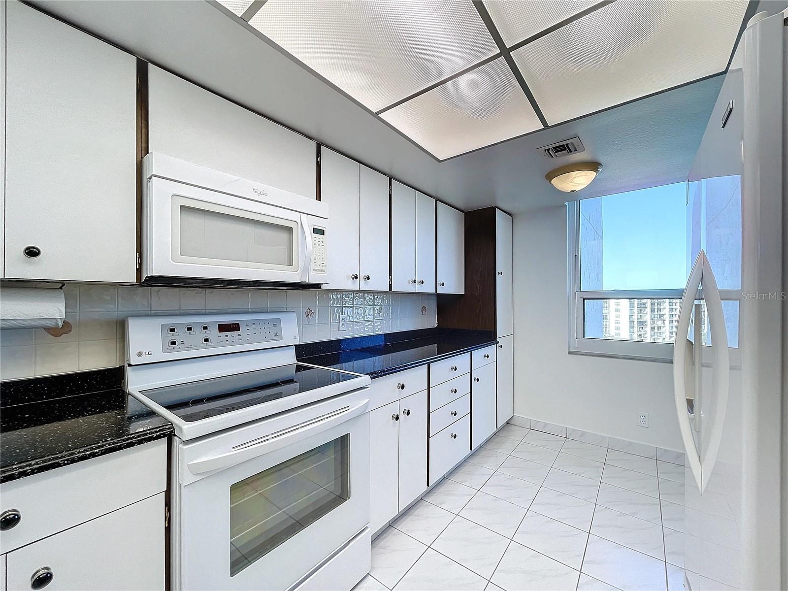 220 BELLEVIEW BLVD #609