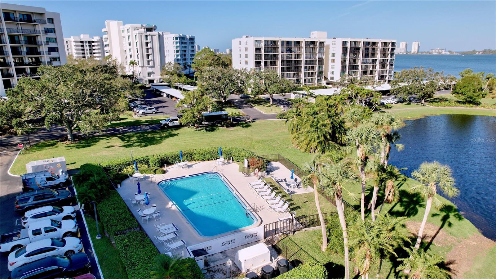 220 BELLEVIEW BLVD #609