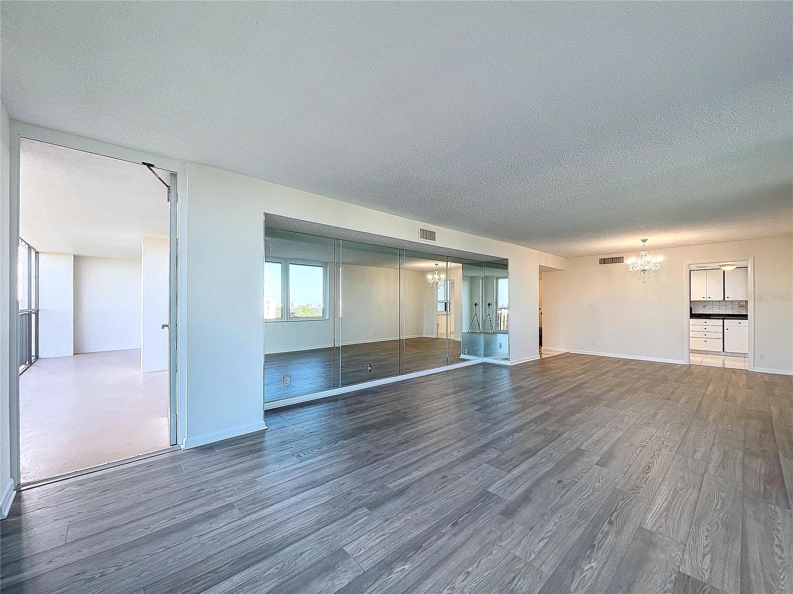 220 BELLEVIEW BLVD #609