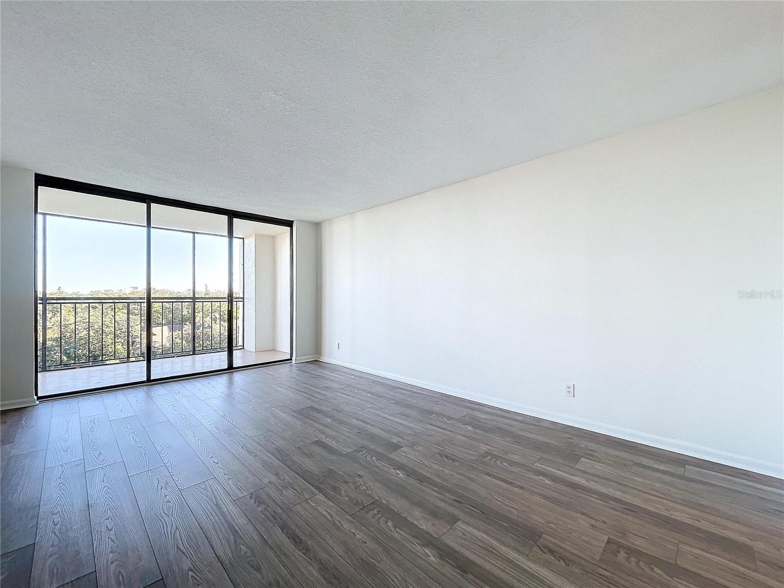 220 BELLEVIEW BLVD #609