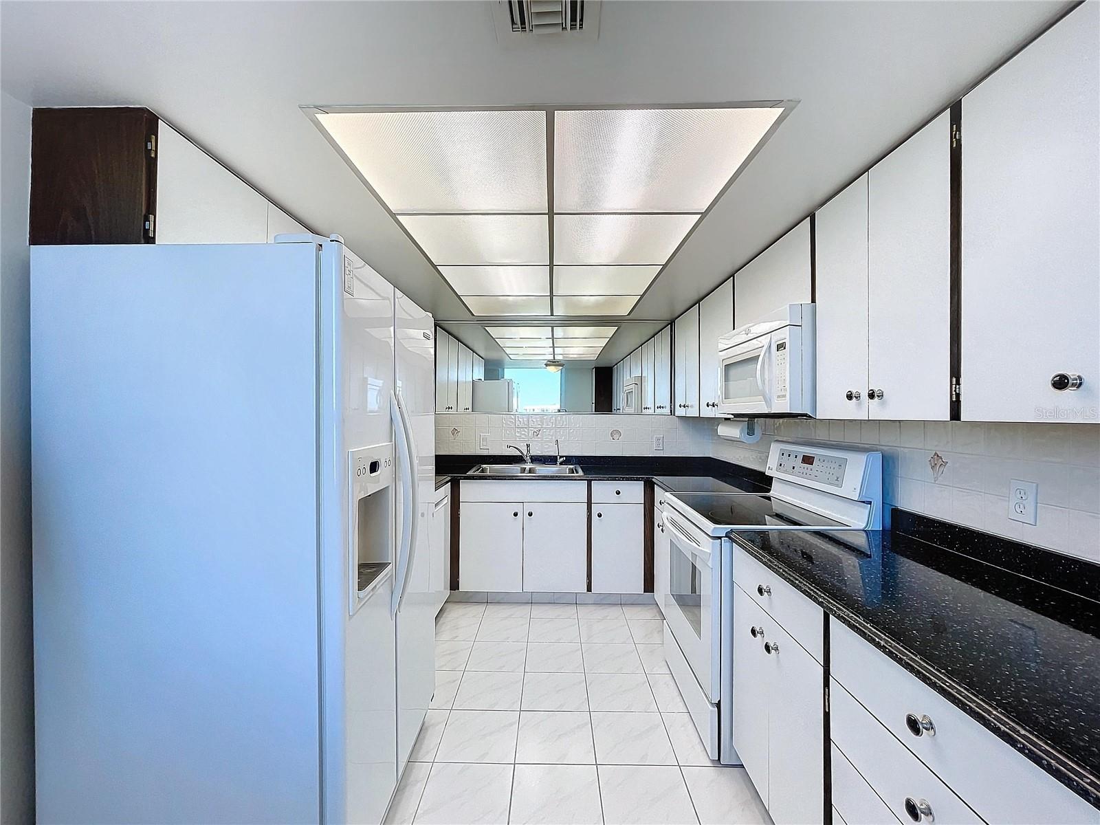 220 BELLEVIEW BLVD #609