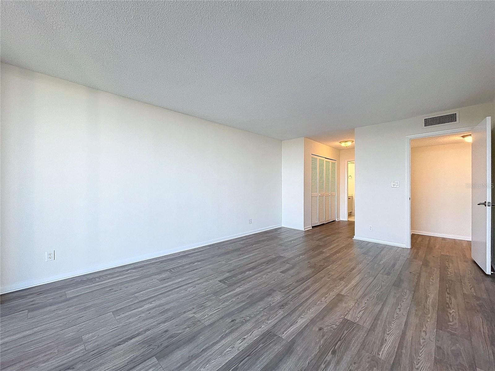 220 BELLEVIEW BLVD #609