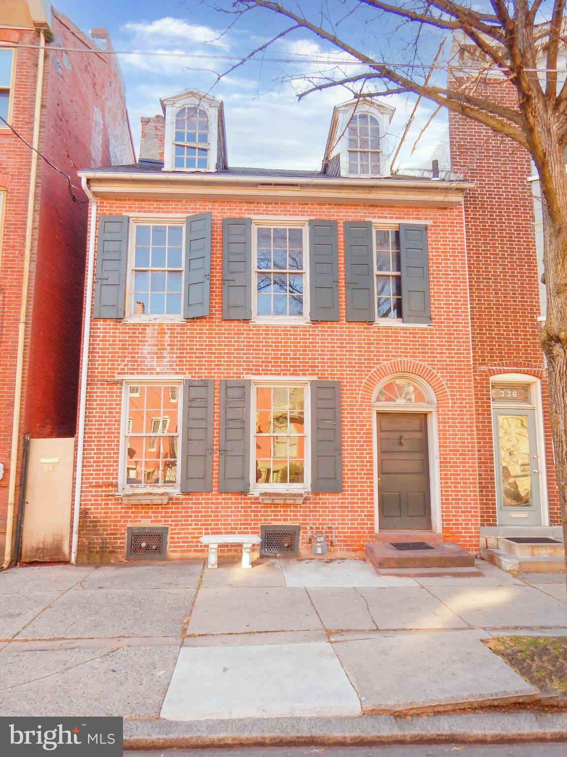 338 S 5th St