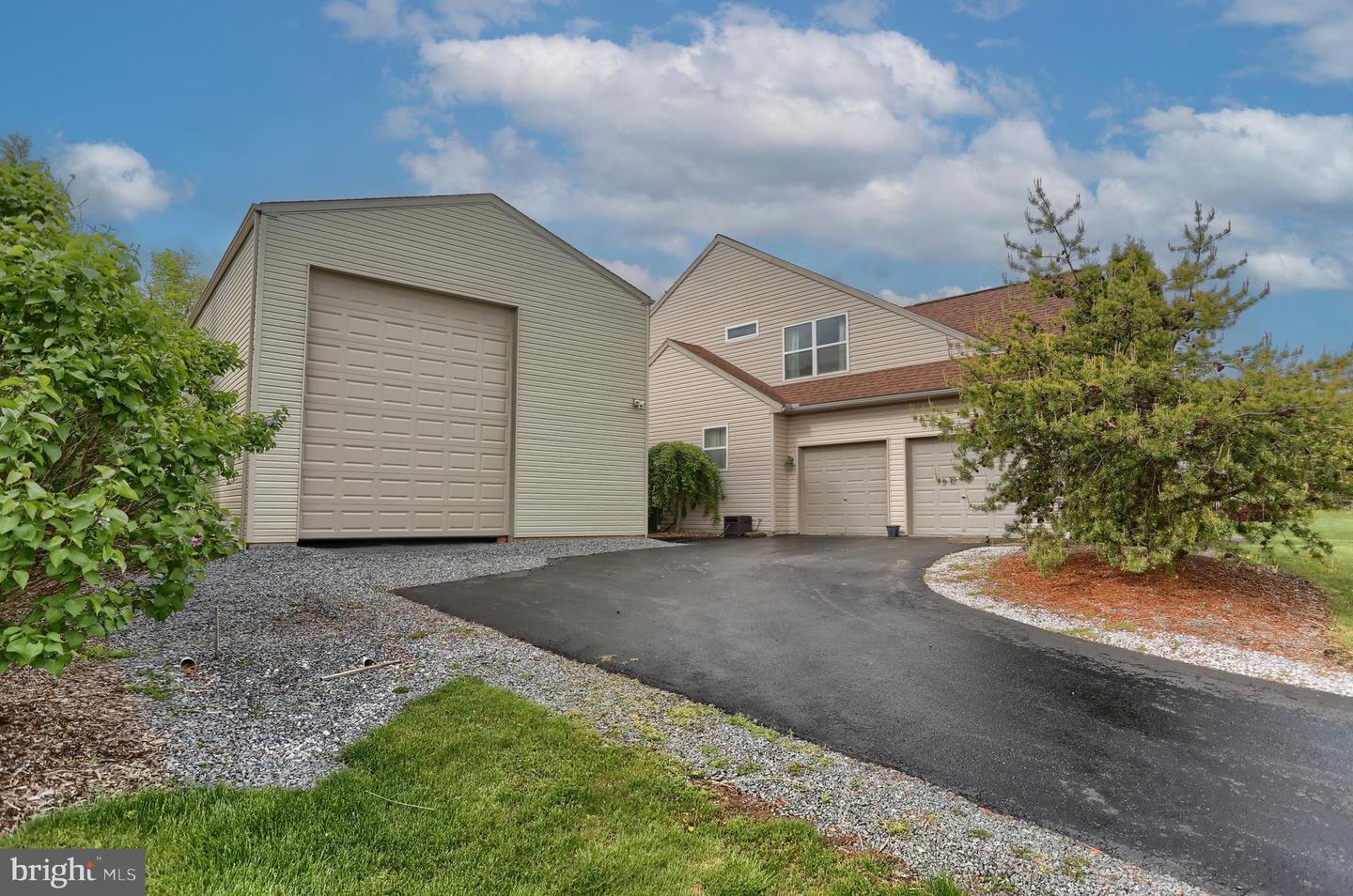 433 Eagleview Dr