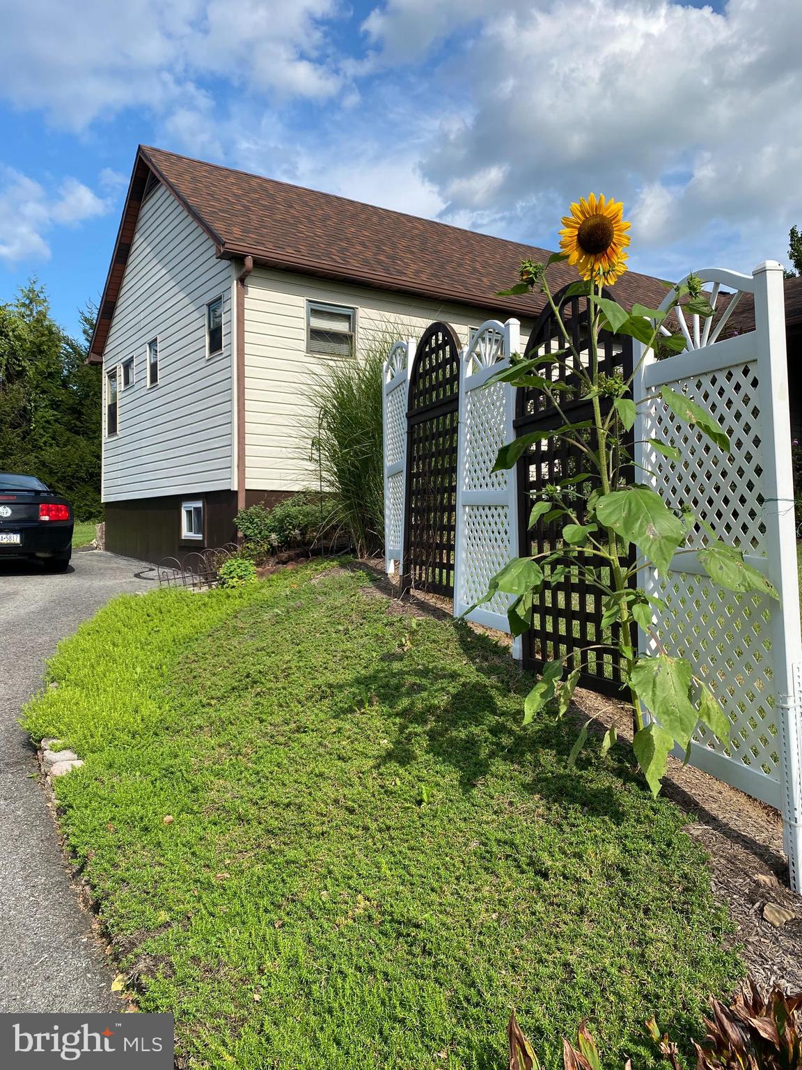1856 Mountain Rd