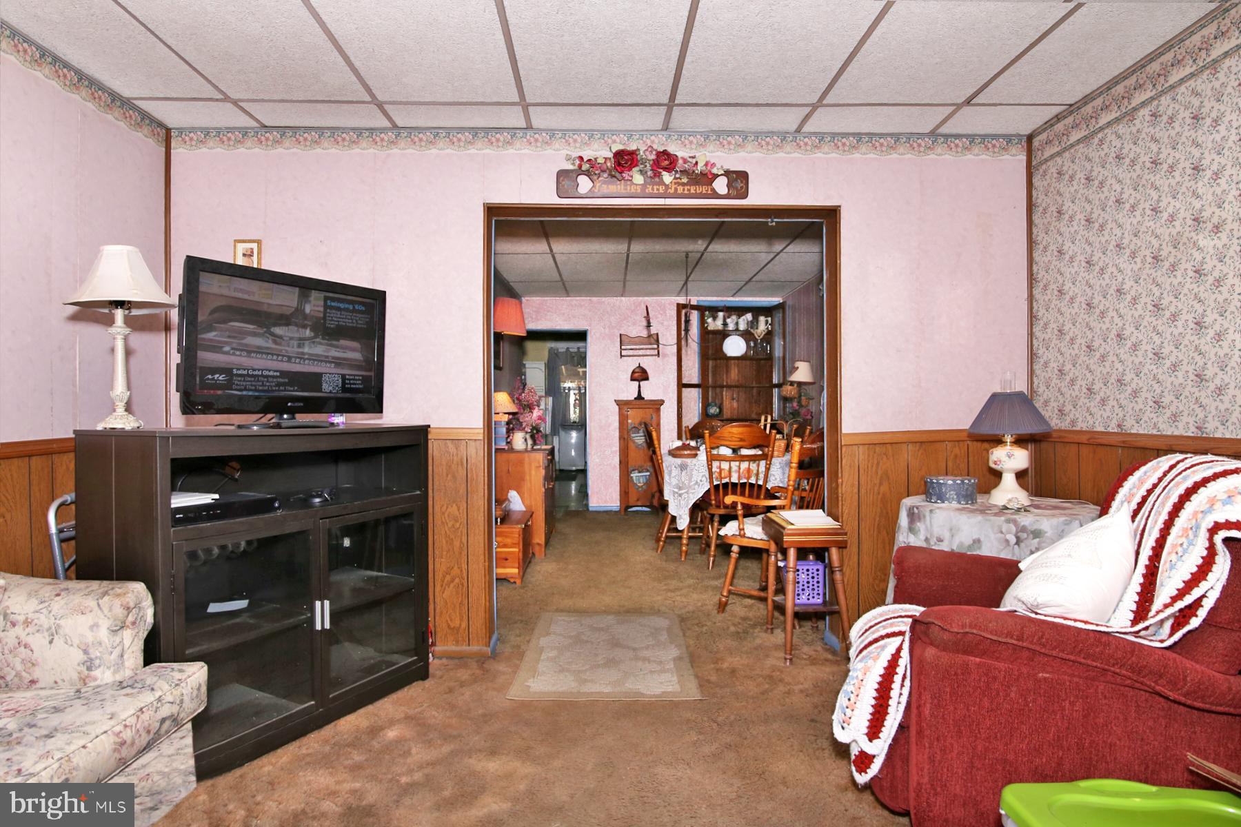 240 E High St