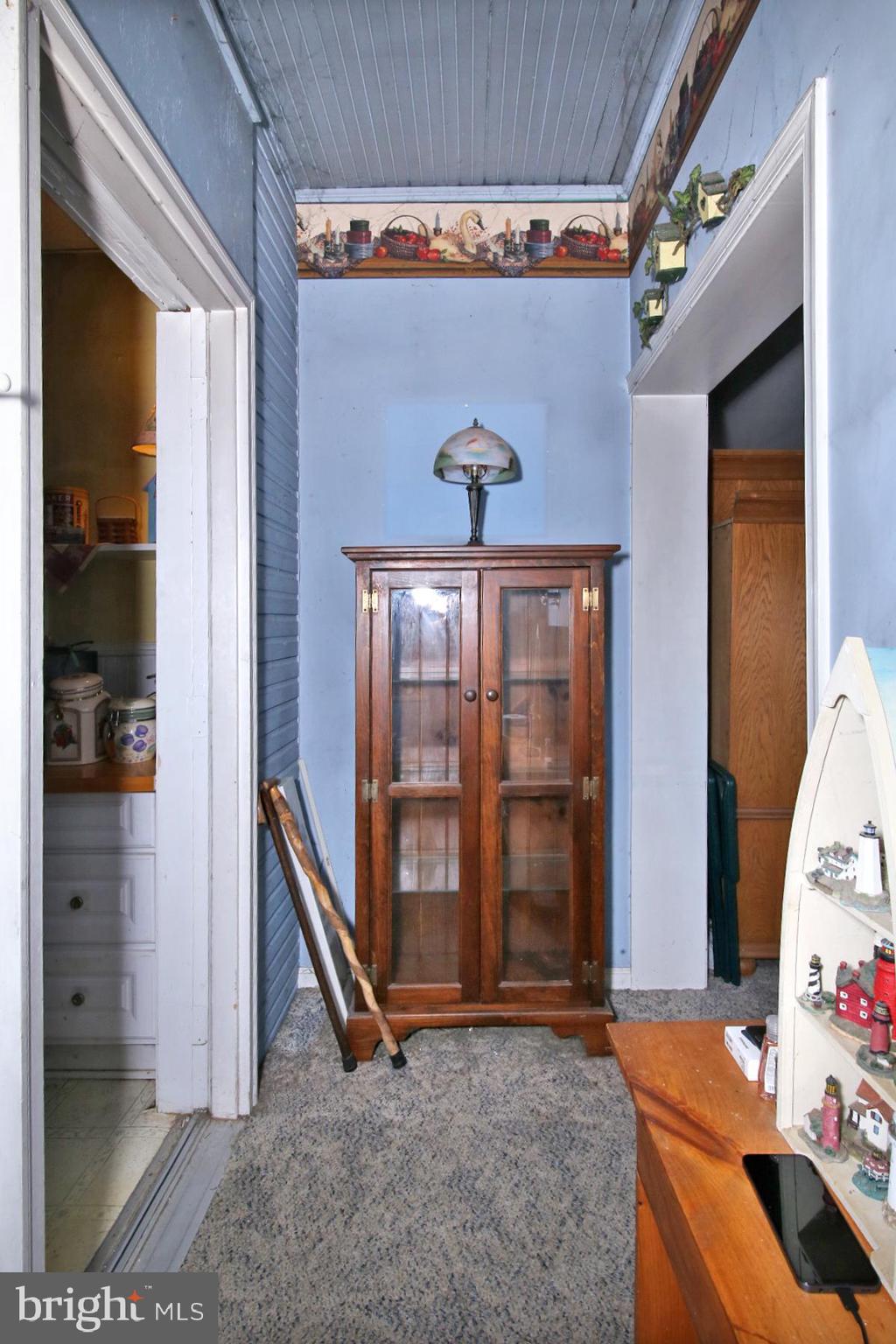 240 E High St