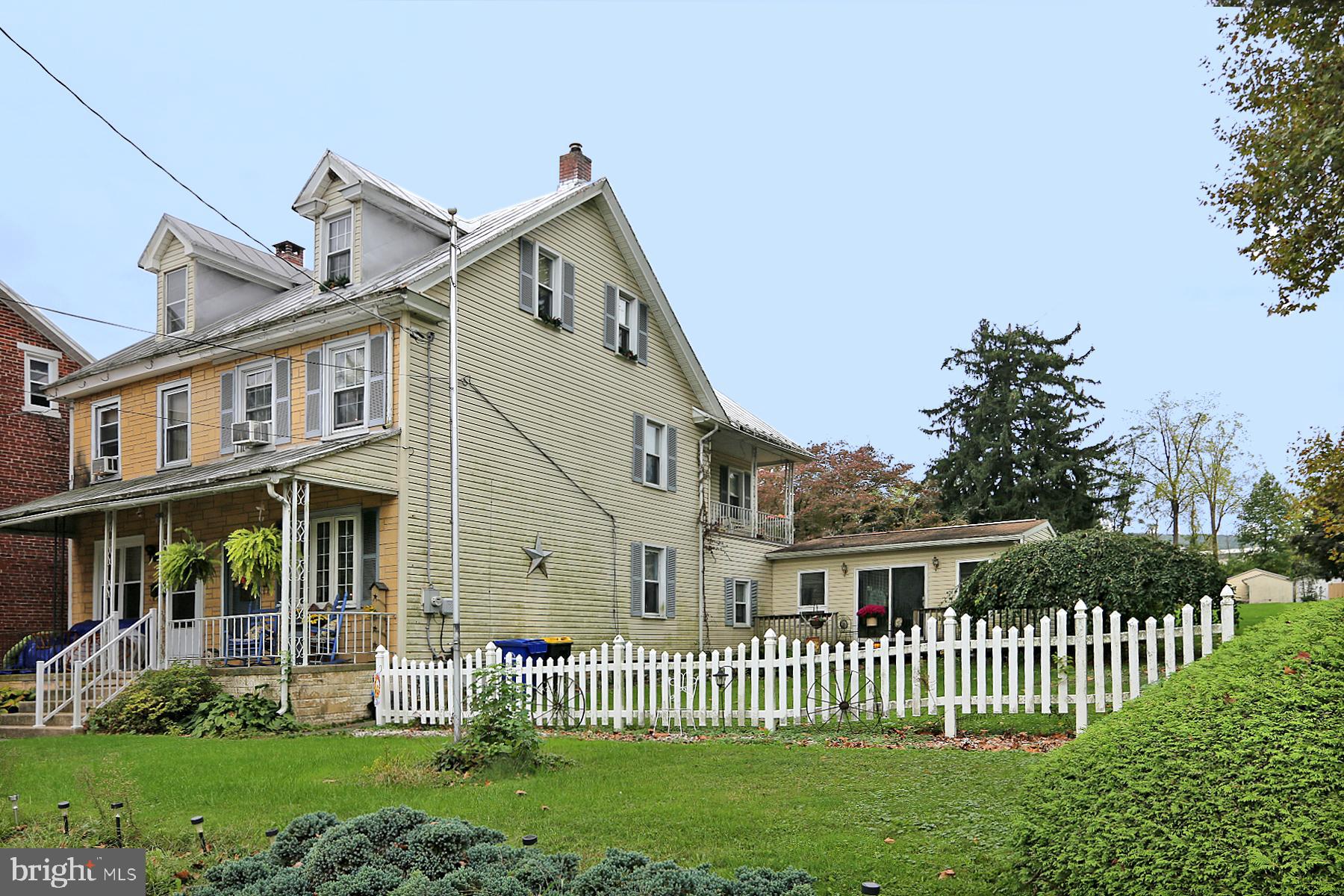 240 E High St