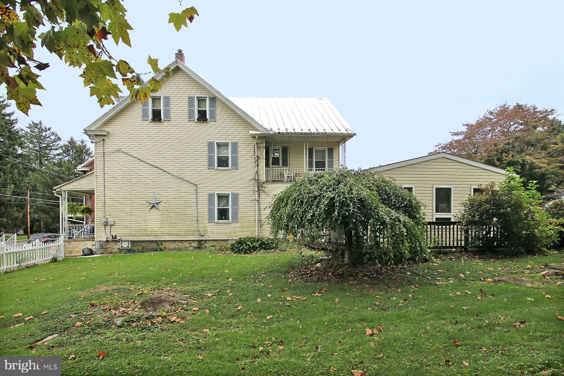 240 E High St