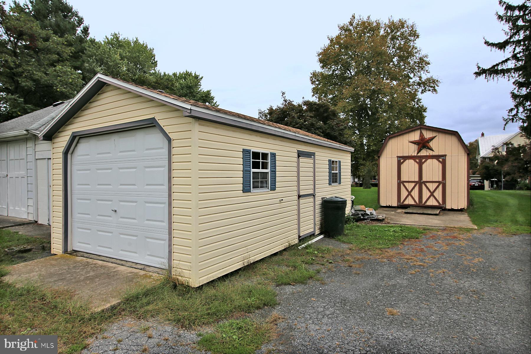 240 E High St