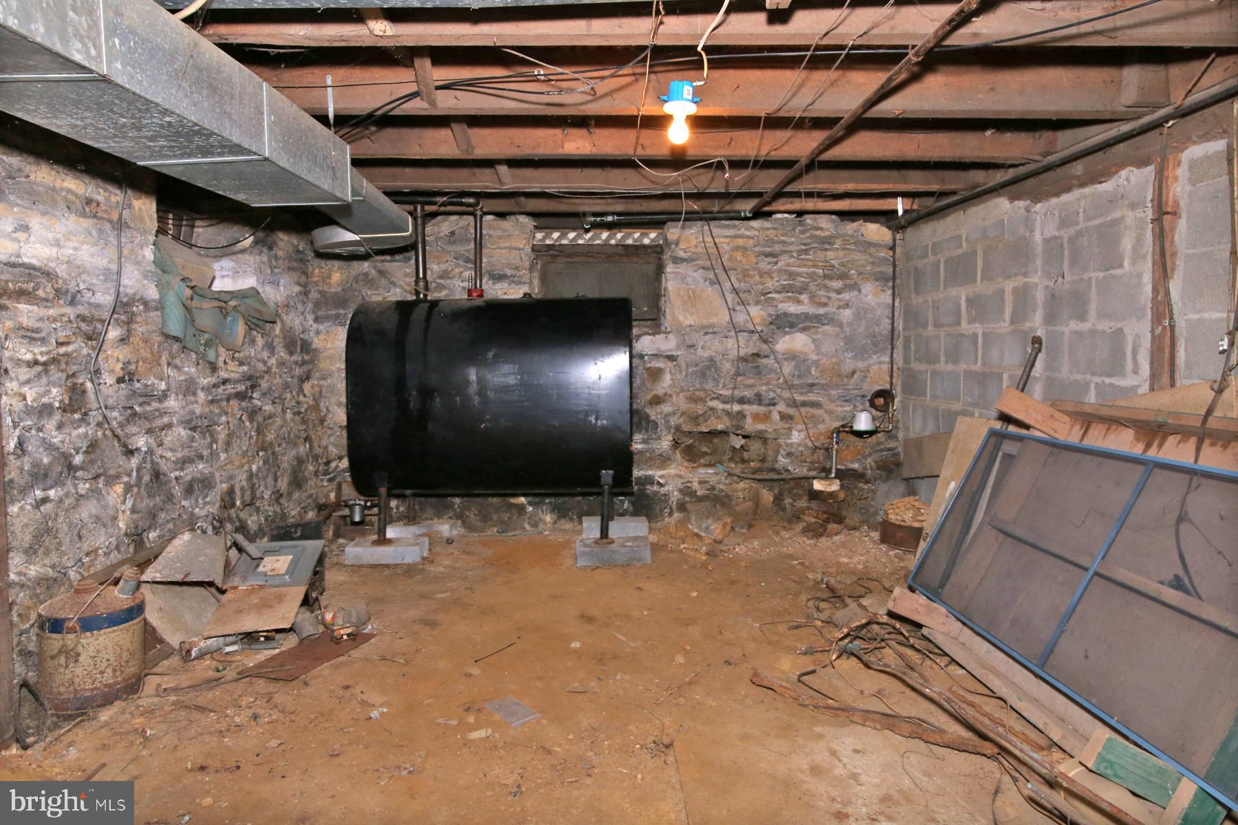 240 E High St