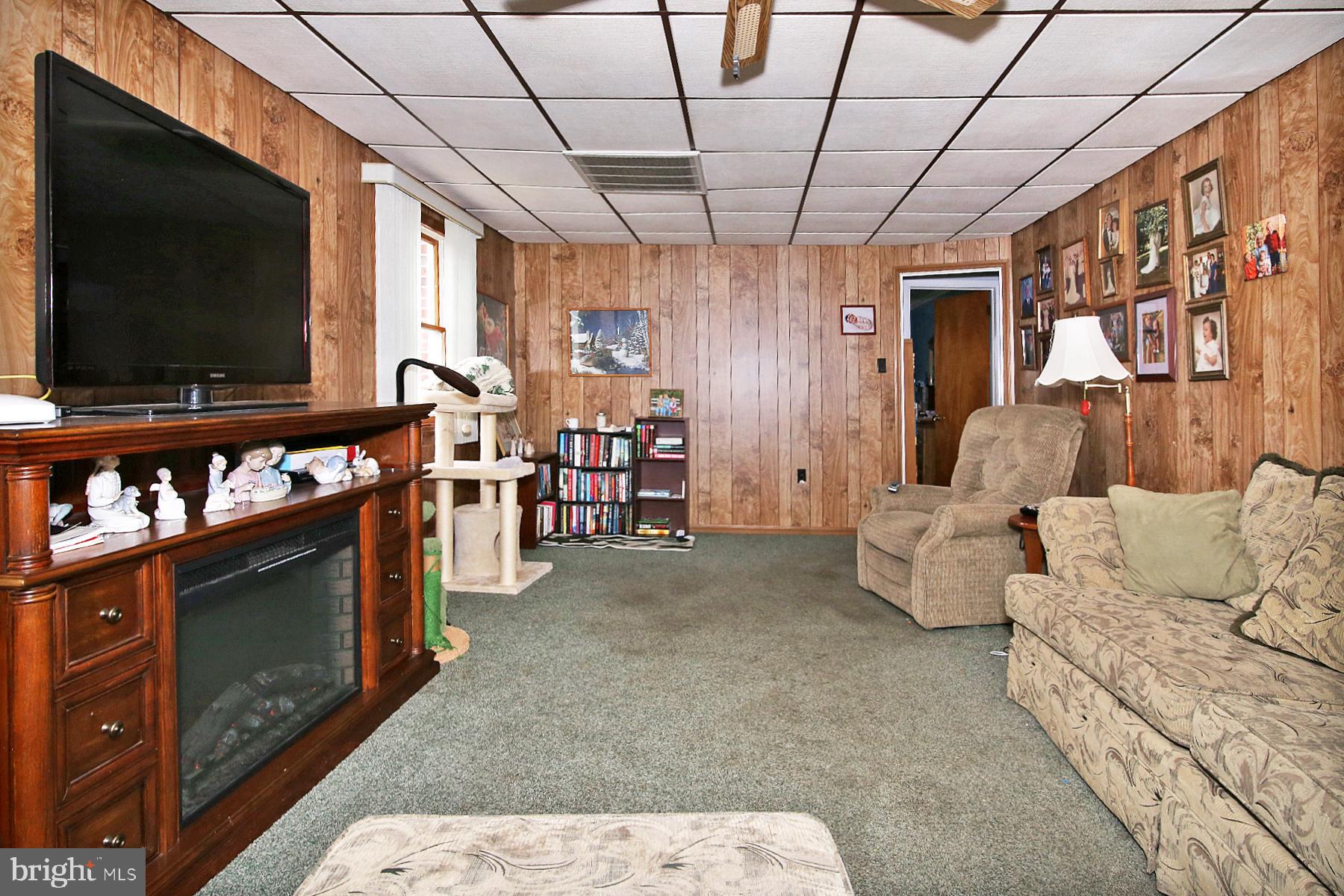 48 Wenrich Ave