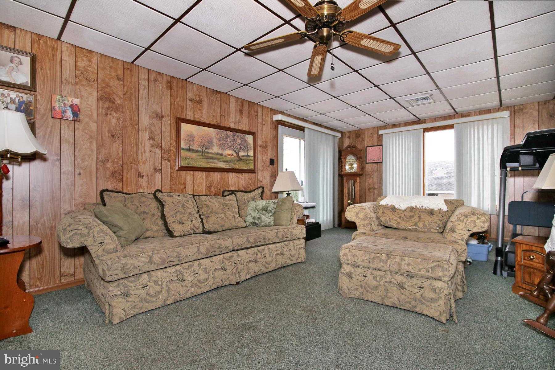 48 Wenrich Ave