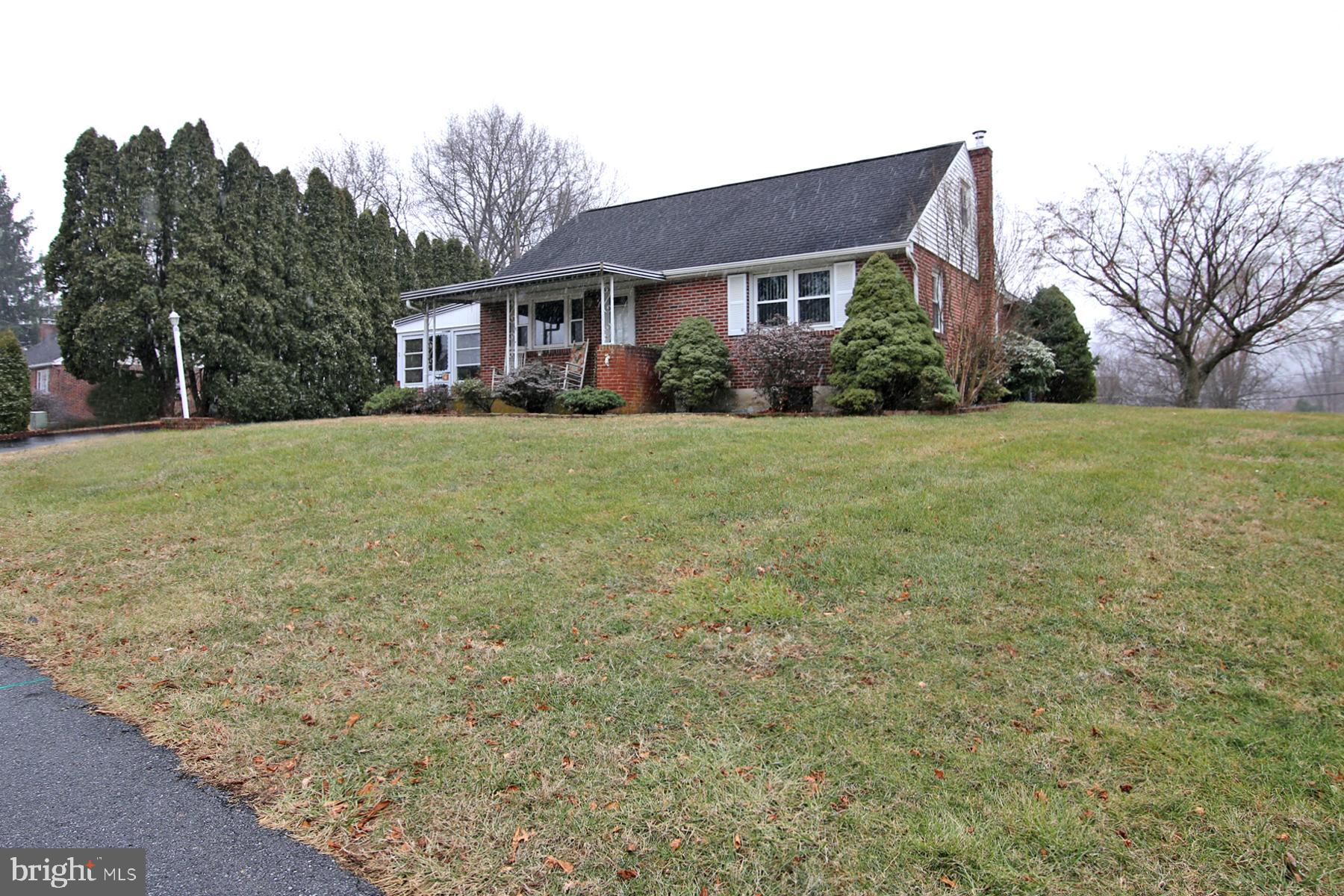 48 Wenrich Ave