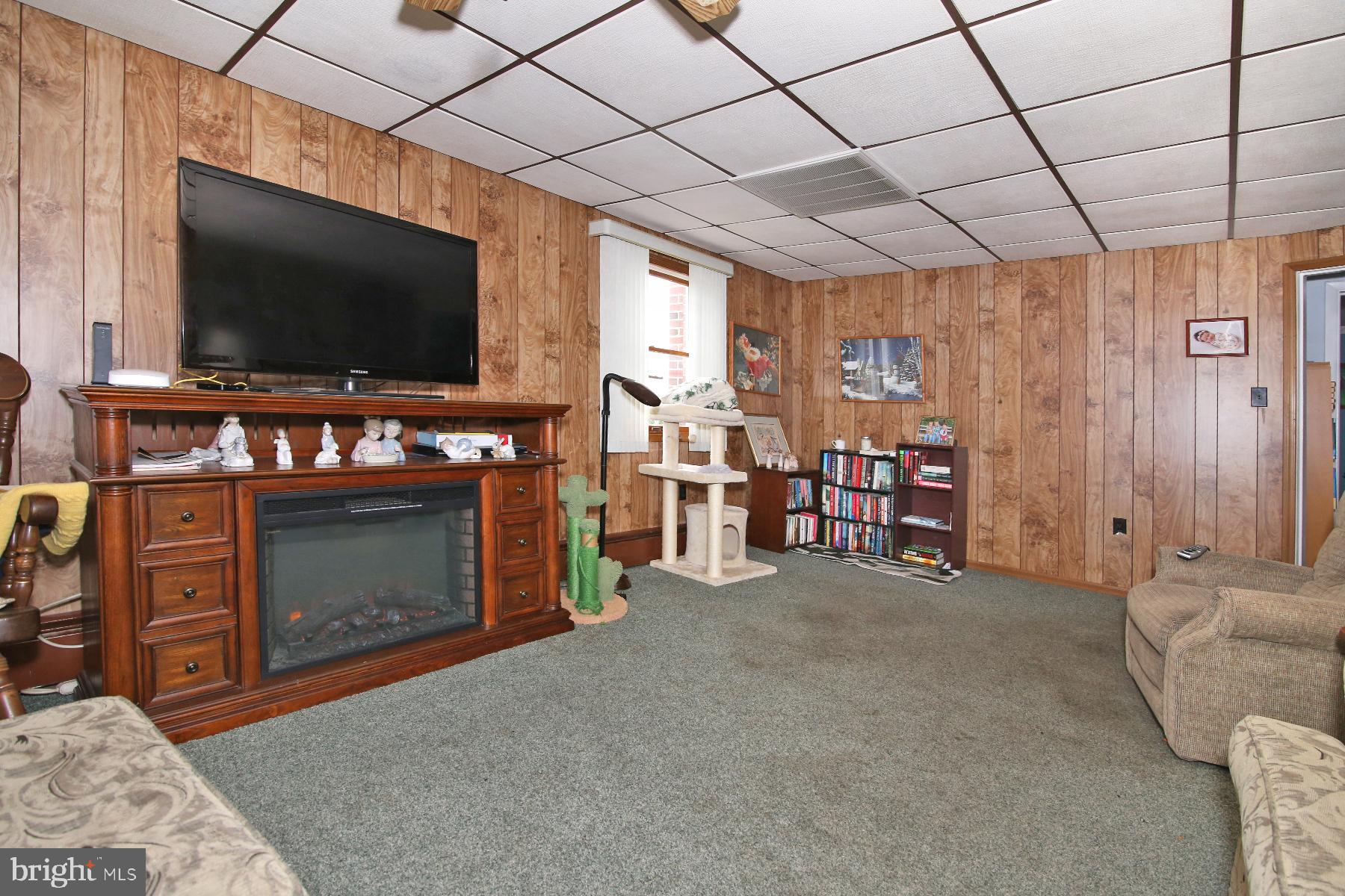 48 Wenrich Ave