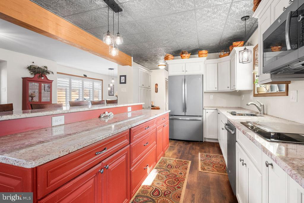 534 CHARMING FORGE ROAD