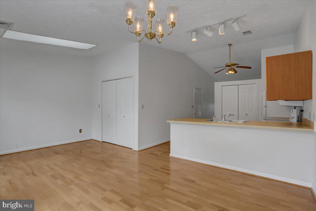 41 Westfields Dr