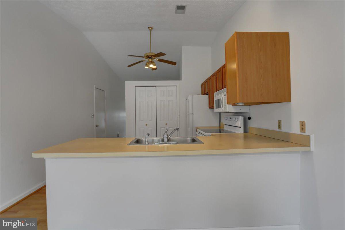41 Westfields Dr