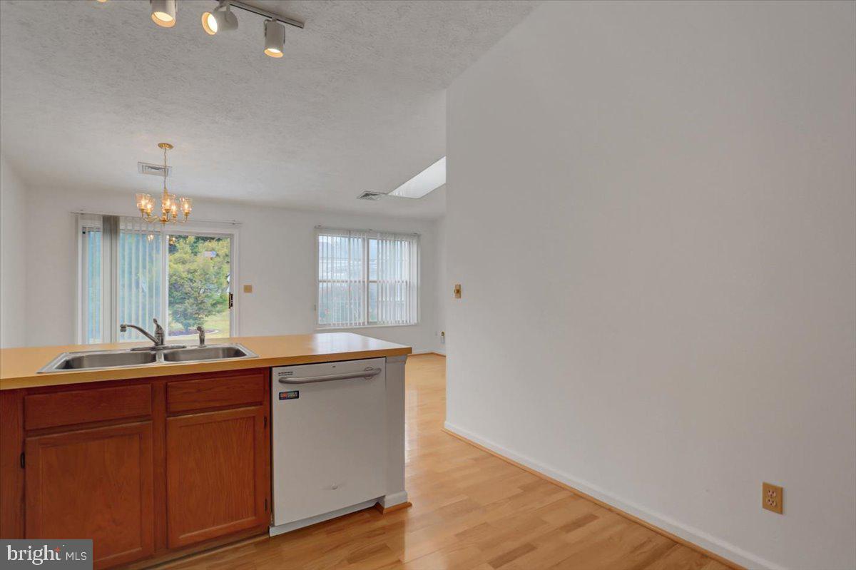 41 Westfields Dr