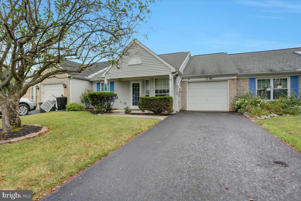 41 Westfields Dr
