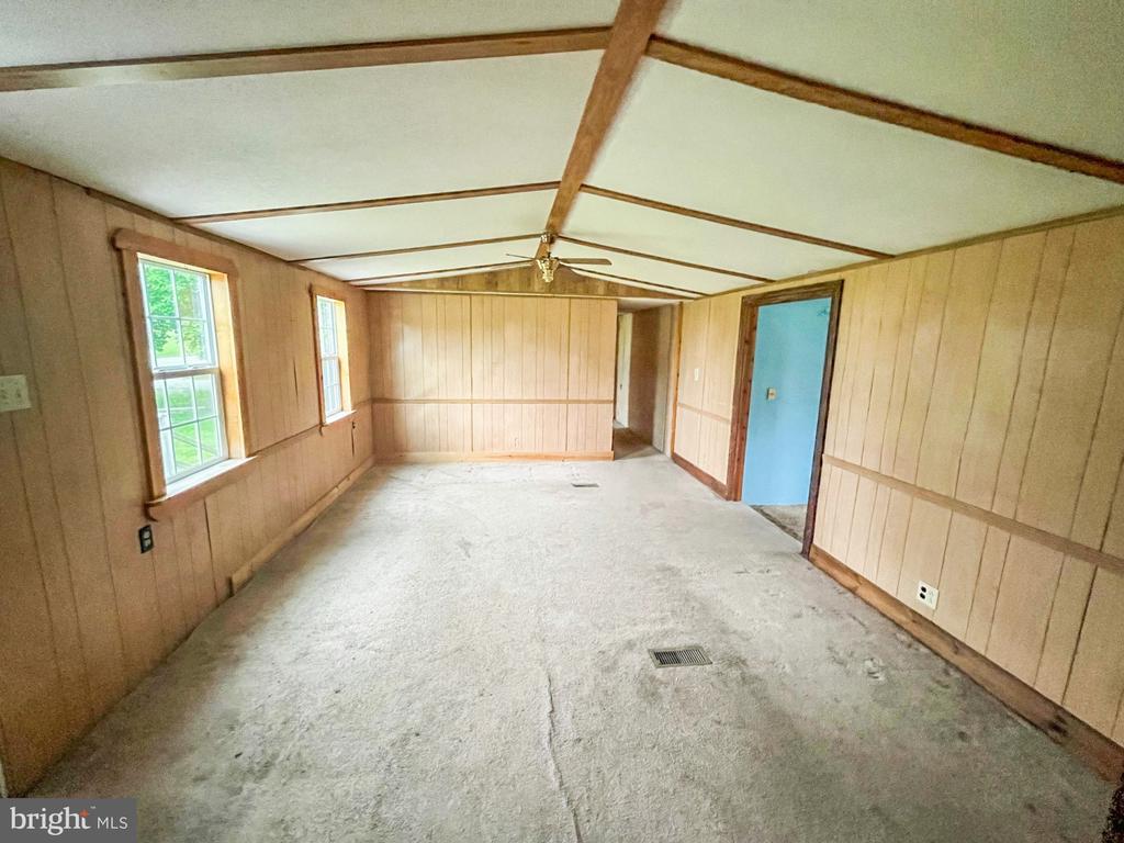 368 Martins Corner Rd