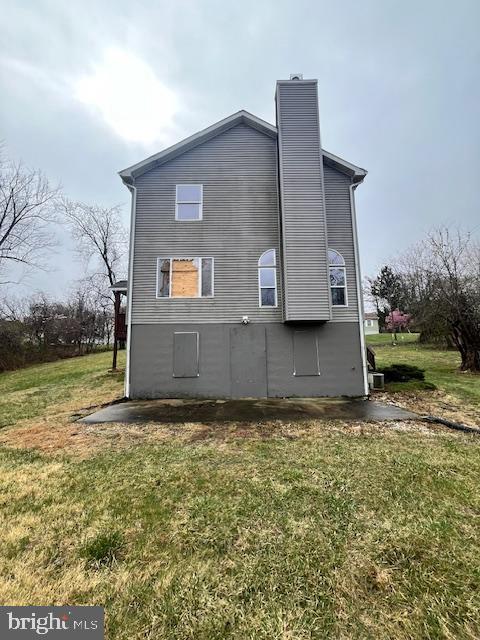 1051 Front St