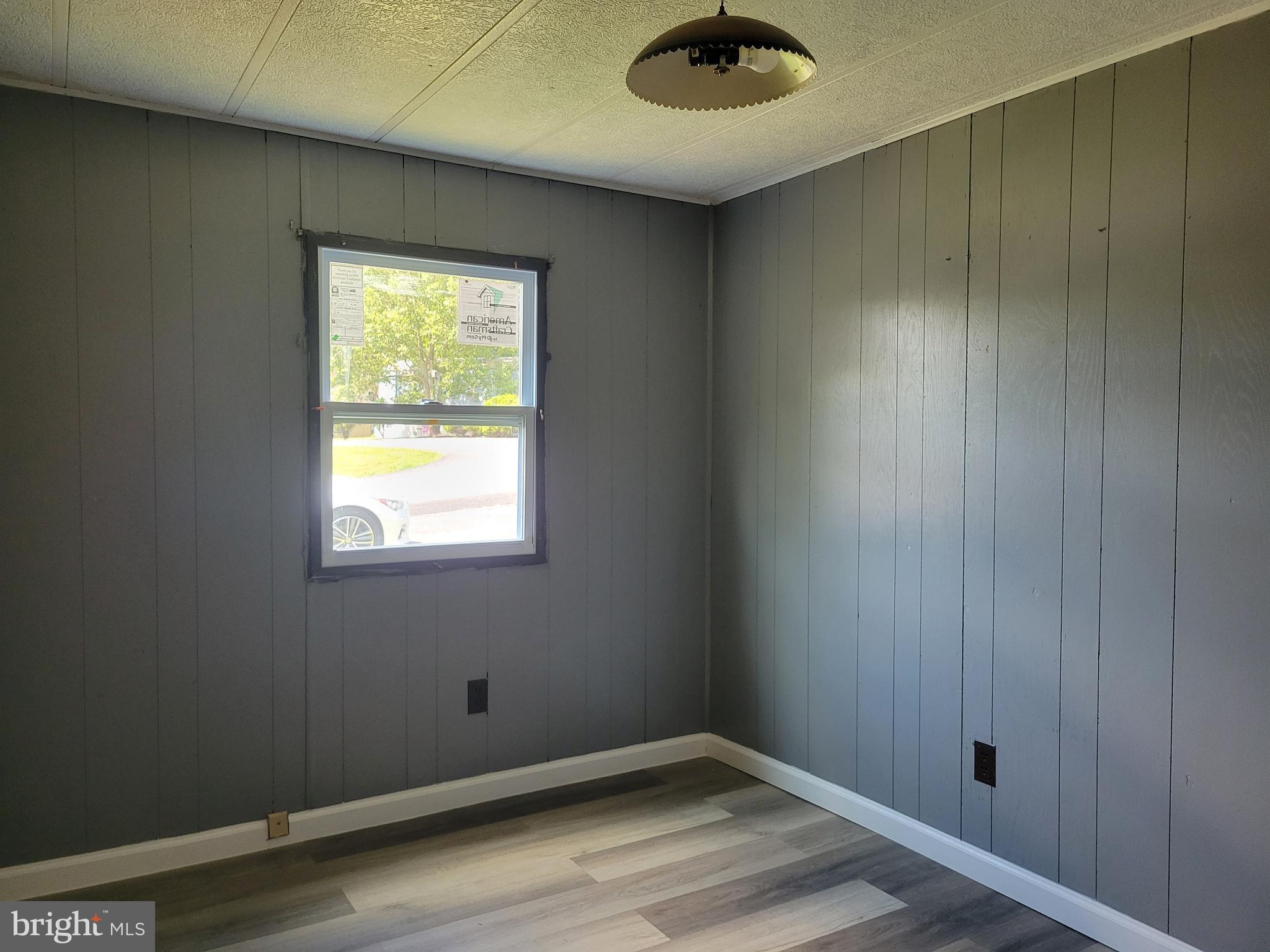 93 Oak Knoll Cir