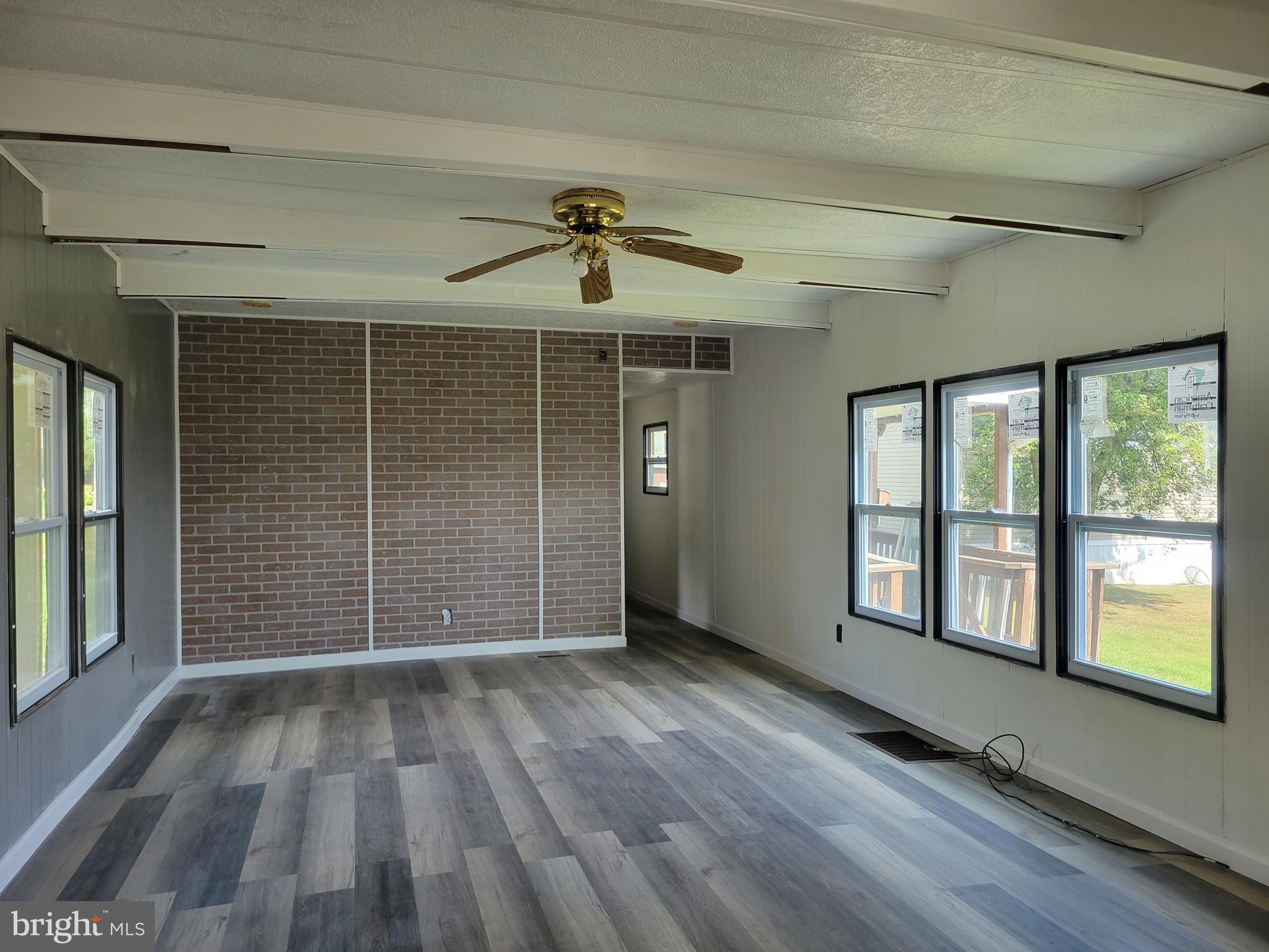 93 Oak Knoll Cir