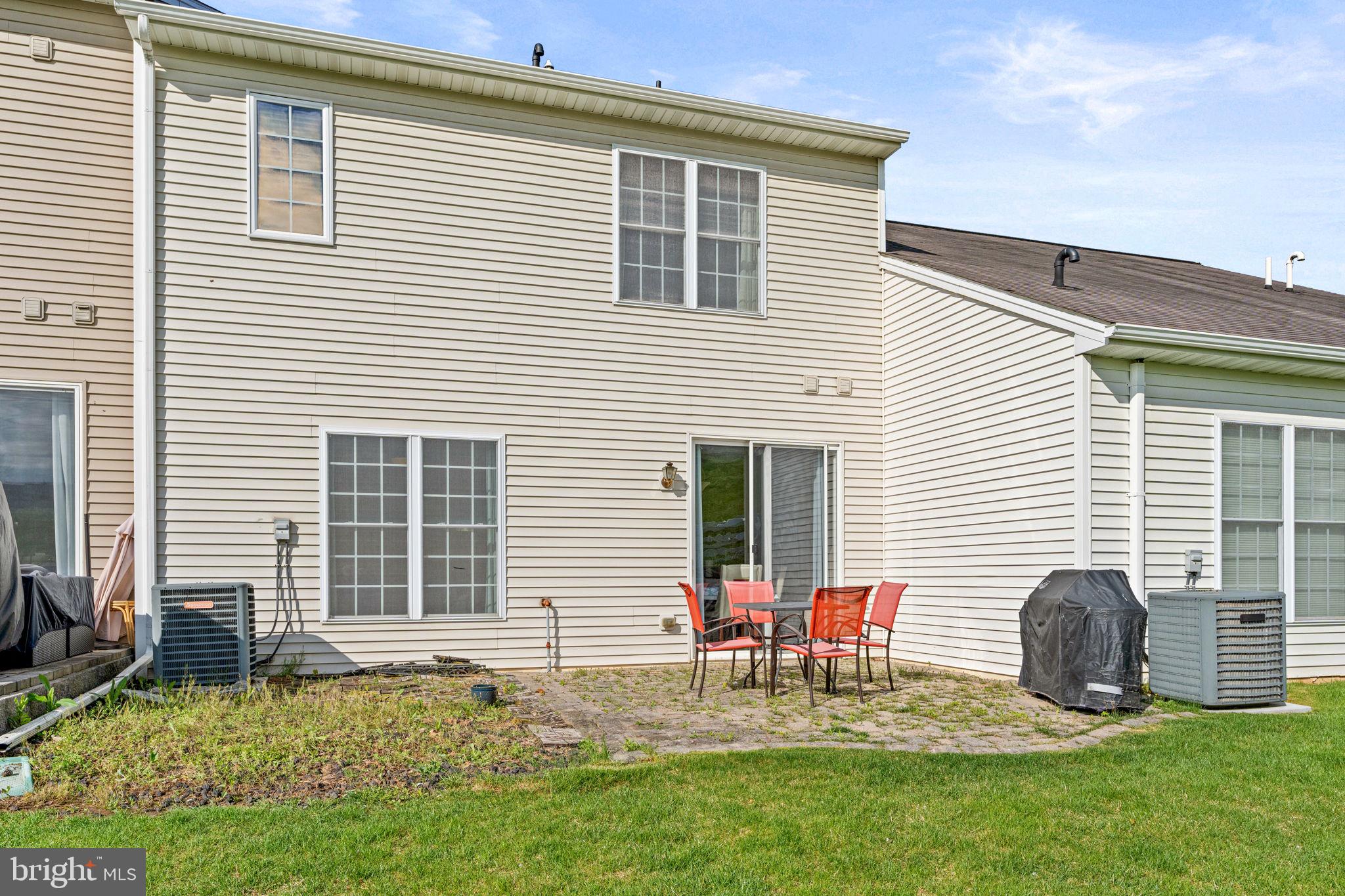 689 Stoverdale Rd