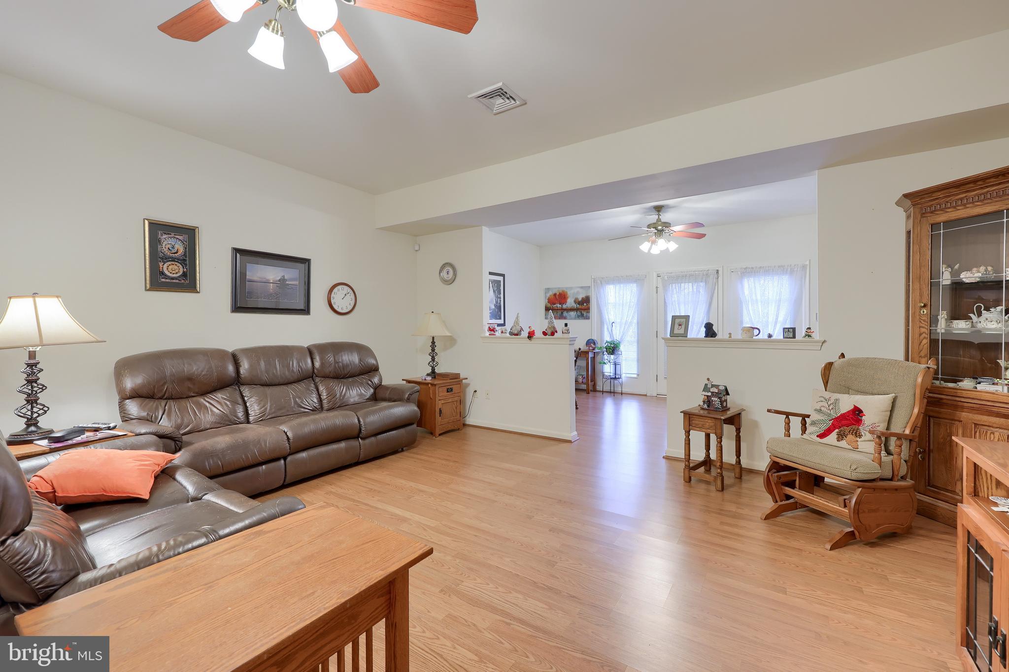 773 Creekside Dr