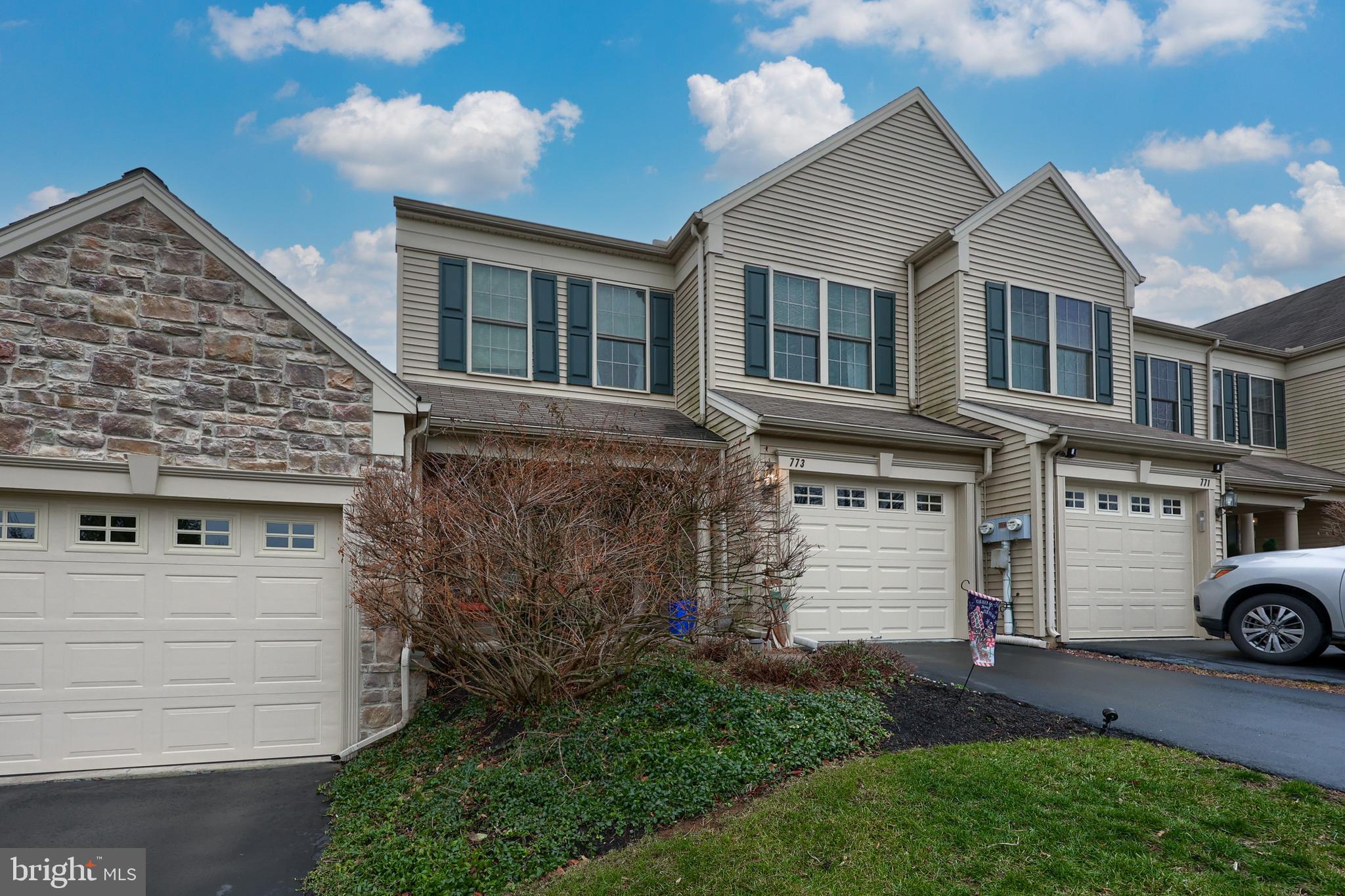 773 Creekside Dr