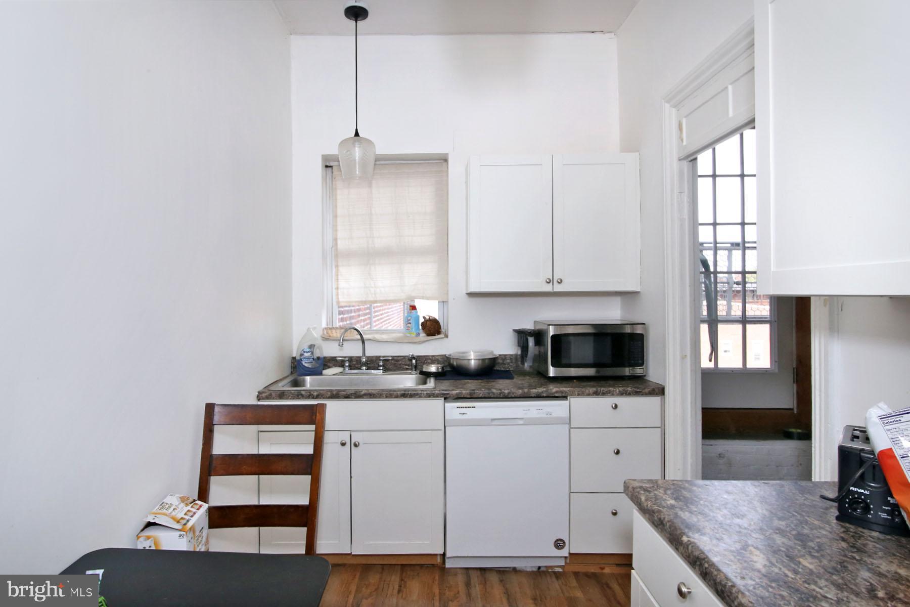 512 N 3RD STREET