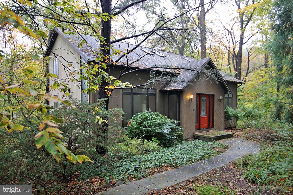 875 VERDEN DRIVE